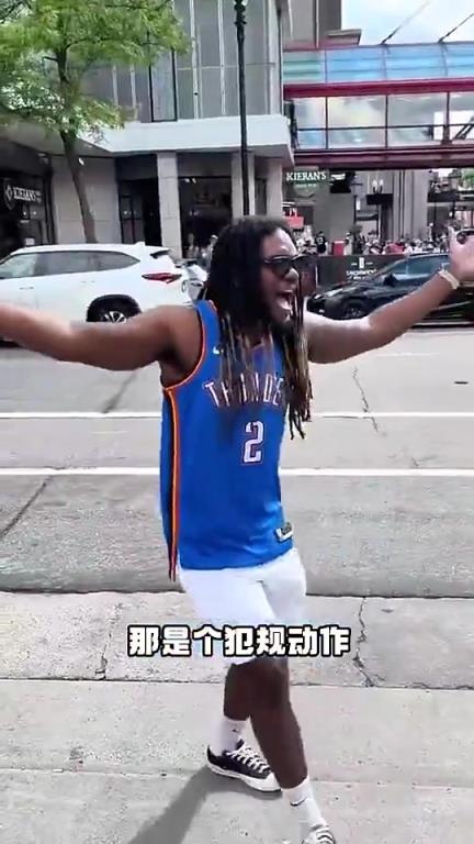 數(shù)據(jù)很炸+帶隊(duì)總決賽！但亞歷山大似乎非常不受美國(guó)球迷待見(jiàn)啊